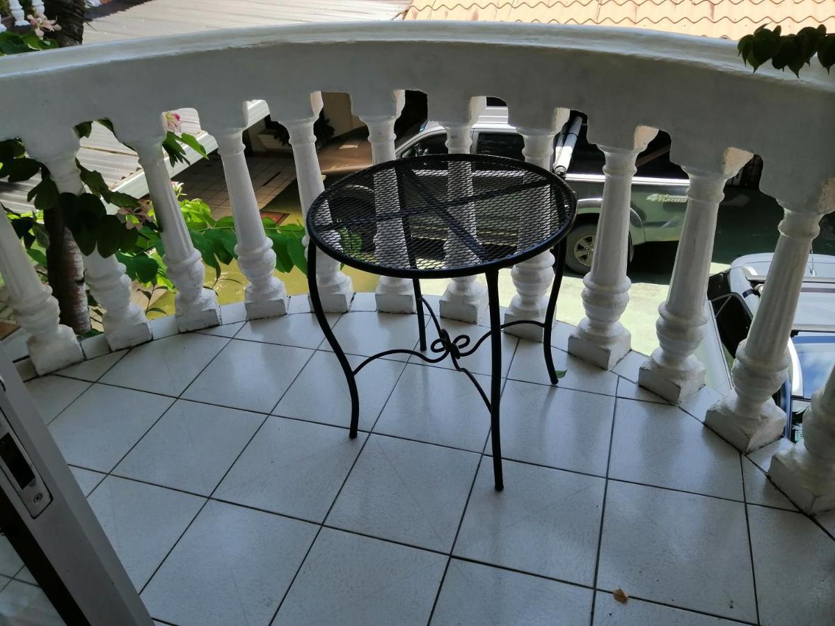 Hotel Malinche Quepos Εξωτερικό φωτογραφία