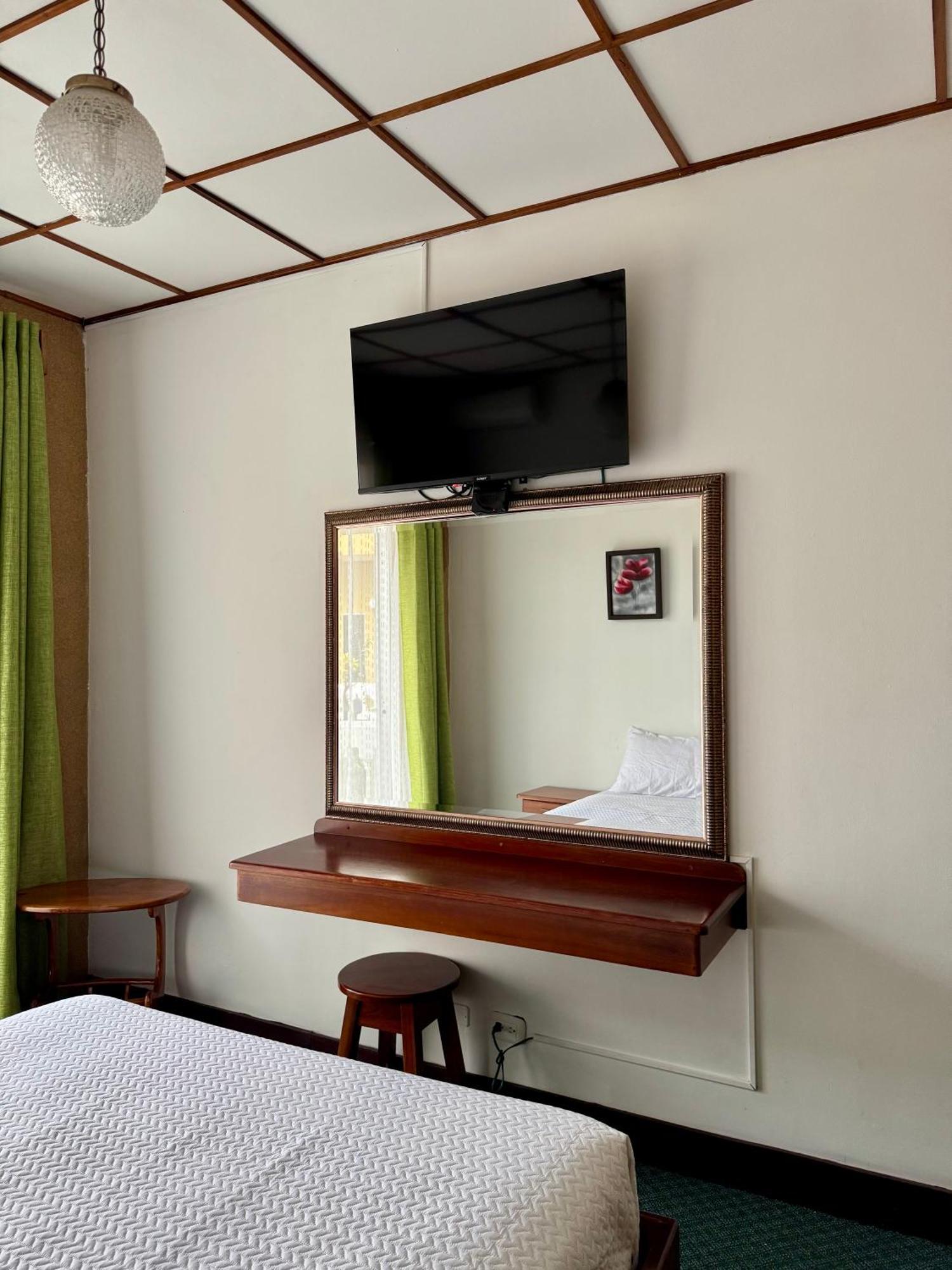 Hotel Malinche Quepos Εξωτερικό φωτογραφία