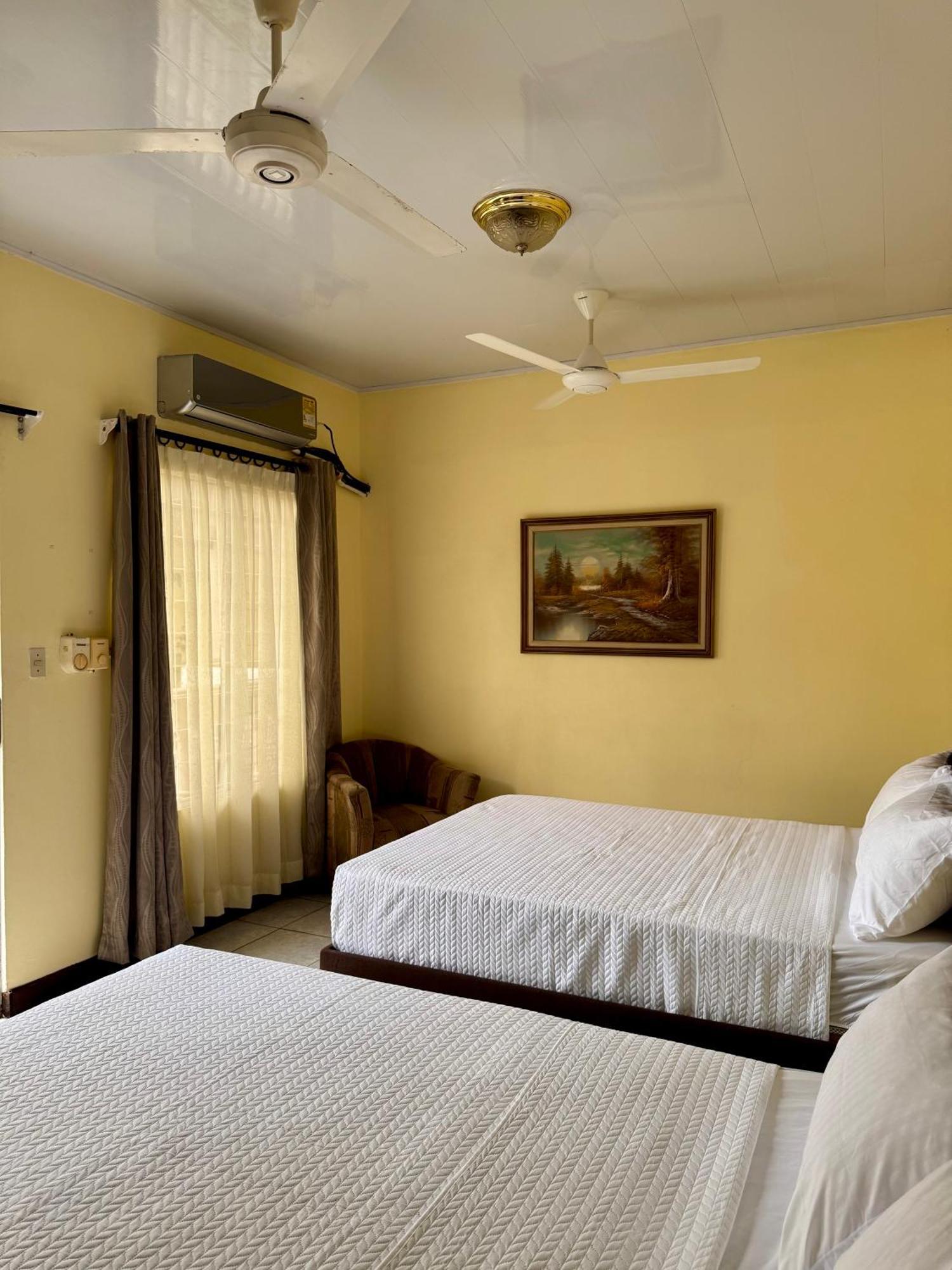 Hotel Malinche Quepos Εξωτερικό φωτογραφία
